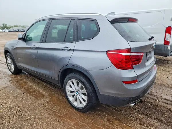 5UXWX9C31H0W74183 — 2017 BMW X3, photo 2 from Copart 06.10.2026, Mechanical damage