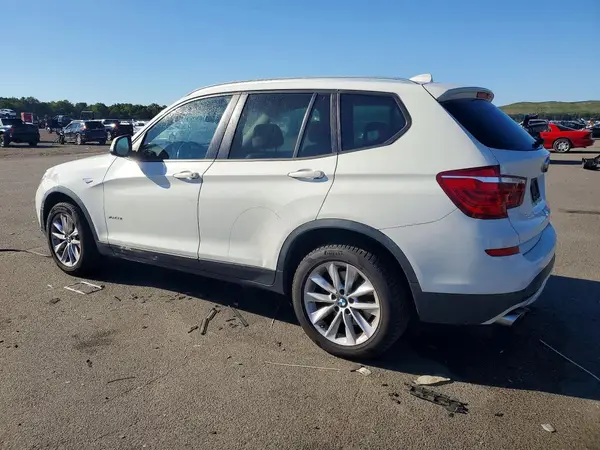 5UXWX9C51H0T09214 — 2017 BMW X3, zdjęcie 2 z Copart 07.10.2026, Przód