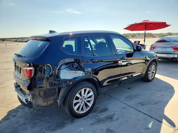 5UXWZ7C38H0V87802 — 2017 BMW X3, zdjęcie 3 z Copart 08.10.2026, Tył