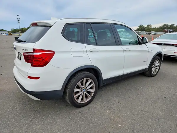 5UXWX9C32H0W69784 — 2017 BMW X3, photo 3 from Copart 05.10.2026, Front end