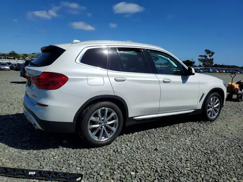 5UXTR7C50KLF26408 — 2019 BMW X3, photo 3 from Copart 19.10.2026, Side