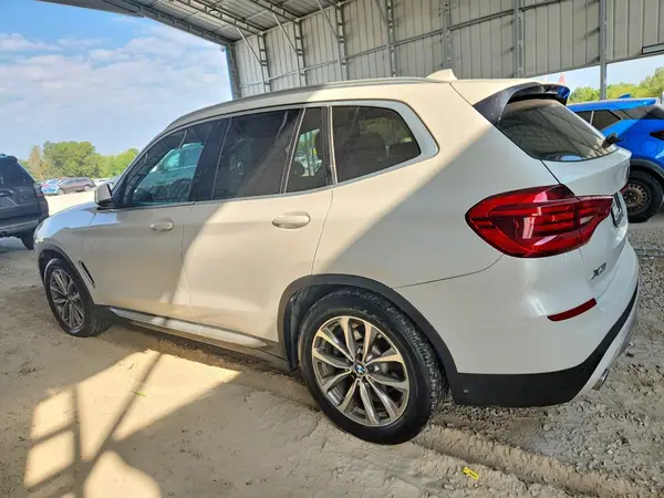 5UXTR7C53KLR45012 — 2019 BMW X3, фото 2 с аукциона Copart 12.10.2026, Боковая часть