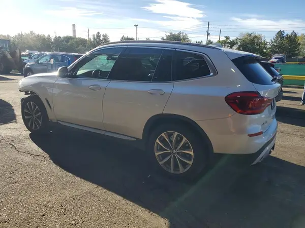 5UXTR9C52KLP90352 — 2019 BMW X3, photo 2 from Copart, Front end