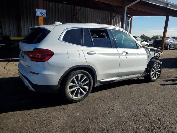 5UXTR9C52KLP90352 — 2019 BMW X3, photo 3 from Copart, Front end