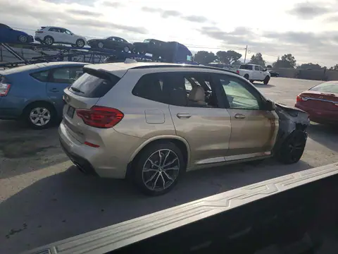5UXTS3C59K0Z03880 — 2019 BMW X3, zdjęcie 3 z Copart 22.10.2026, Pożar