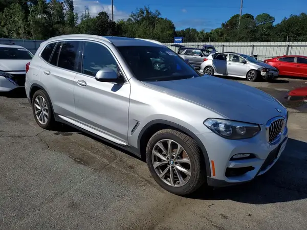 5UXTR7C50KLE98609 — 2019 BMW X3, zdjęcie 4 z Copart 13.10.2026, Uszkodzenia mechaniczne