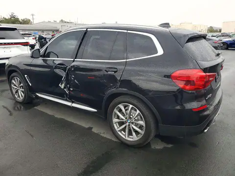 5UXTR9C5XKLR07384 — 2019 BMW X3, foto 2 de Copart 28.10.2026, Lateral