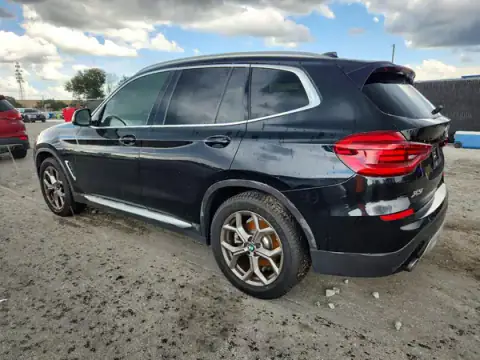 5UXTY5C04M9E20622 — 2021 BMW X3, foto 2 de Copart 24.09.2026, Incendio interior