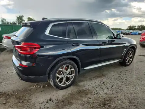 5UXTY5C04M9E20622 — 2021 BMW X3, foto 3 de Copart 24.09.2026, Incendio interior