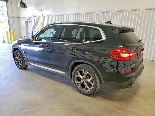 5UXTY5C05M9E37011 — 2021 BMW X3, фото 2 с аукциона Copart 29.09.2026, Естественный износ