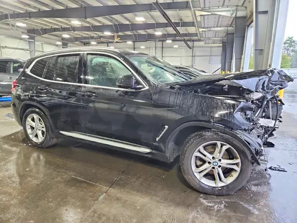 5UXTY5C03M9G42066 — 2021 BMW X3, фото 4 с аукциона Copart, Передняя часть