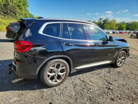 5UXTY5C01M9G45919 — 2021 BMW X3, zdjęcie 3 z Copart, Przód