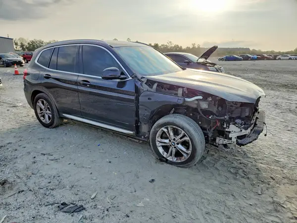 5UXTY3C09M9F79897 — 2021 BMW X3, фото 4 с аукциона Copart, Передняя часть