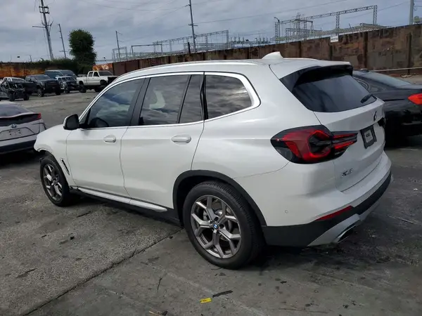 5UX43DP04N9J01792 — 2022 BMW X3, foto 2 de Copart 21.10.2026, Parte delantera