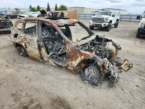 5UX53DP04P9T21134 — 2023 BMW X3, zdjęcie 4 z Copart 16.10.2026, Pożar