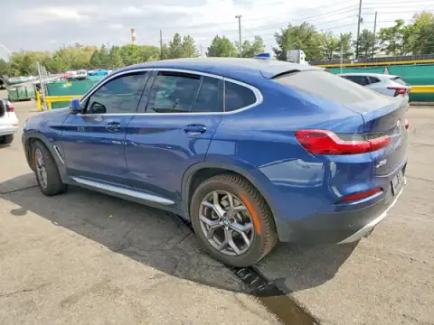 5UX2V1C08M9E85096 — 2021 BMW X4, photo 2 from Copart, Front end