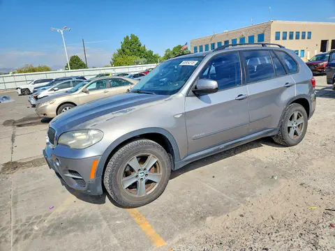 5UXZV4C54CL748226 — 2012 BMW X5, Град (Hail), фото до ремонта