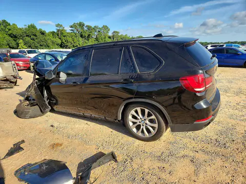 5UXKR0C59G0P34702 — 2016 BMW X5, photo 2 from Copart 15.09.2026, Front end