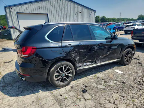5UXKR0C5XH0V65064 — 2017 BMW X5, zdjęcie 3 z Copart 28.10.2026, Bok