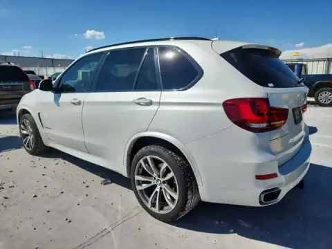 5UXKS4C37H0U04908 — 2017 BMW X5, photo 2 from Copart, Normal wear