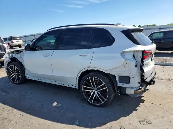 5UXJU2C57KLB15287 — 2019 BMW X5, photo 2 from Copart 30.09.2026, Front end
