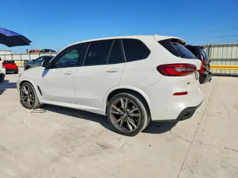 5UXJU4C04LLE45289 — 2020 BMW X5, photo 2 from Copart 23.10.2026, Front end