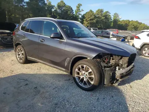 5UXCR6C09M9E22837 — 2021 BMW X5, photo 4 from Copart, Front end