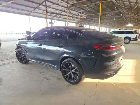 5UXCY4C09M9D94528 — 2021 BMW X6, zdjęcie 2 z Copart, Przód