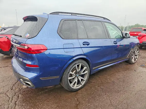 5UXCX6C09M9E96863 — 2021 BMW X7, photo 3 from Copart, Front end