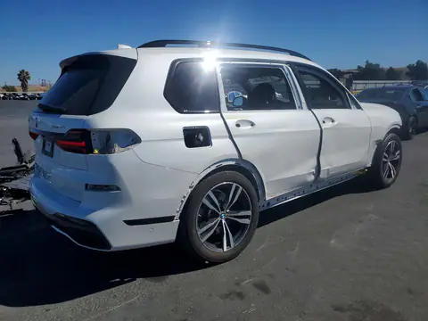 5UXCW2C09N9L17781 — 2022 BMW X7, photo 3 from Copart 19.10.2026, Side