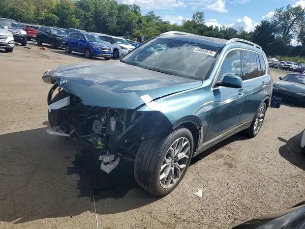 5UX23EM08S9W46164 — 2025 BMW X7, Передняя часть (Front End), фото до ремонта