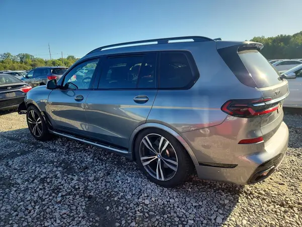 5UX23EM06S9X80414 — 2025 BMW X7, photo 2 from Copart, Front end