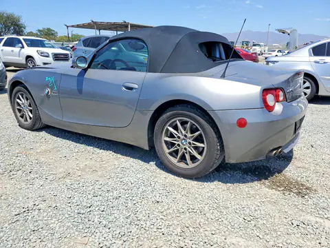 2005 BMW Z4 VIN 4USBT33505LR70911 фото 2