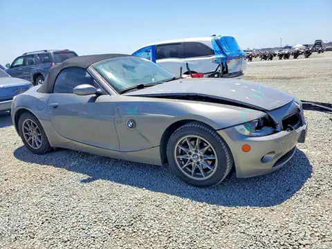 2005 BMW Z4 VIN 4USBT33505LR70911 фото 4