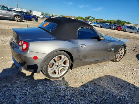 2005 BMW Z4 VIN 4USBT53545LT28140 фото 3