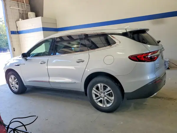 5GAERBKW2JJ164159 — 2018 Buick Enclave, photo 2 from Copart 16.10.2026, Minor dents and scratches