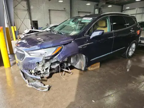5GAEVBKW8LJ131973 — 2020 Buick Enclave, Parte delantera (Front End), fotos antes de reparar