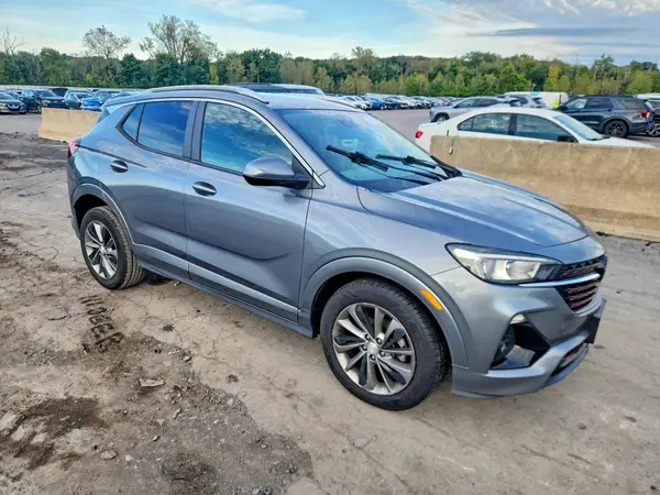 KL4MMDS26LB117435 — 2020 Buick Encore GX, фото 4 с аукциона Copart 28.09.2026, Передняя часть