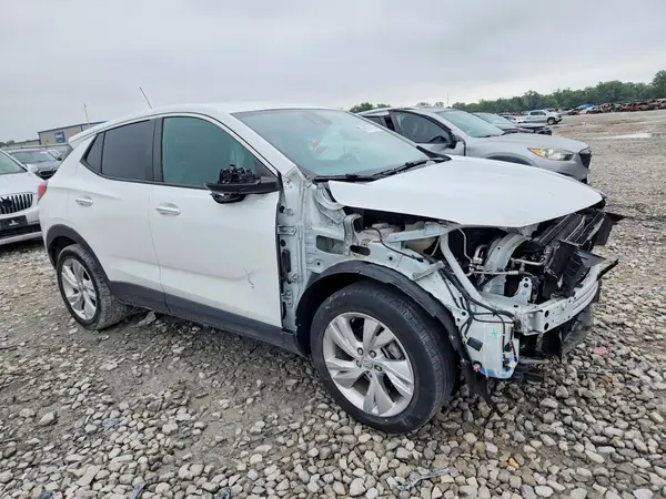 KL4AMBSL3RB214116 — 2024 Buick Encore GX, zdjęcie 4 z Copart, Przód