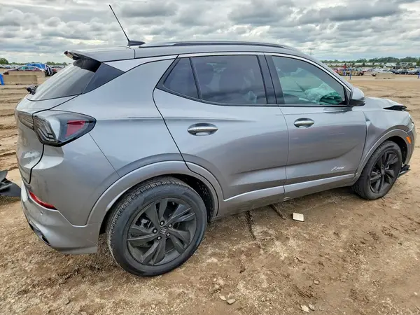 KL4AMFSL1SB040284 — 2025 Buick Encore GX, zdjęcie 3 z Copart, Przód