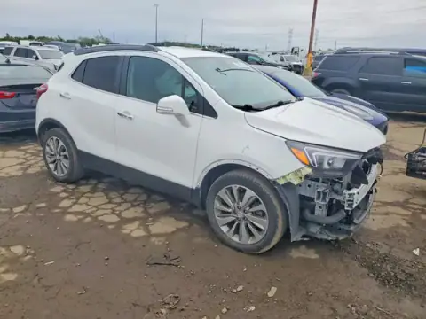 KL4CJASB8HB252068 — 2017 Buick Encore, zdjęcie 4 z Copart 22.09.2026, Przód
