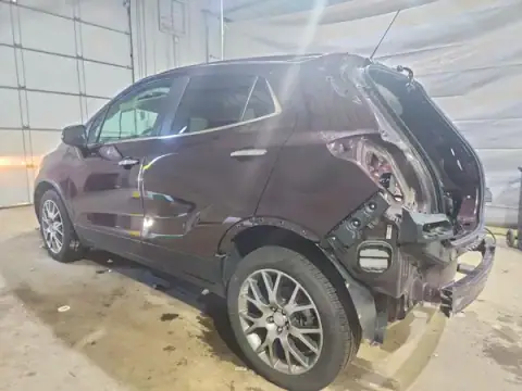 KL4CJ1SB1JB597979 — 2018 Buick Encore, zdjęcie 2 z Copart 06.10.2026, Tył