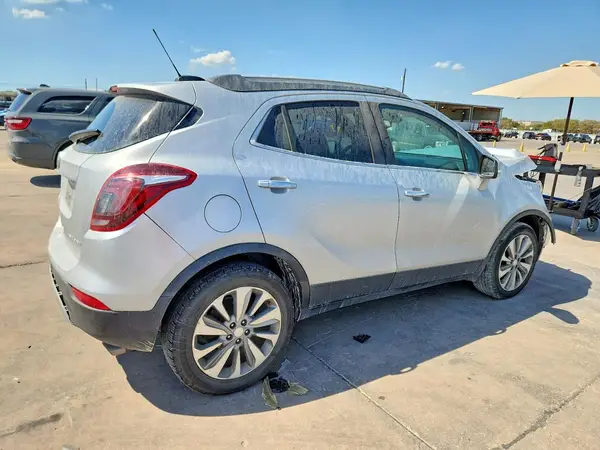 KL4CJASB2JB683513 — 2018 Buick Encore, фото 3 с аукциона Copart, Передняя часть