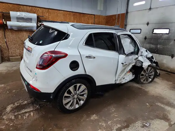KL4CJESBXKB709316 — 2019 Buick Encore, zdjęcie 3 z Copart, Uszkodzenia dookoła