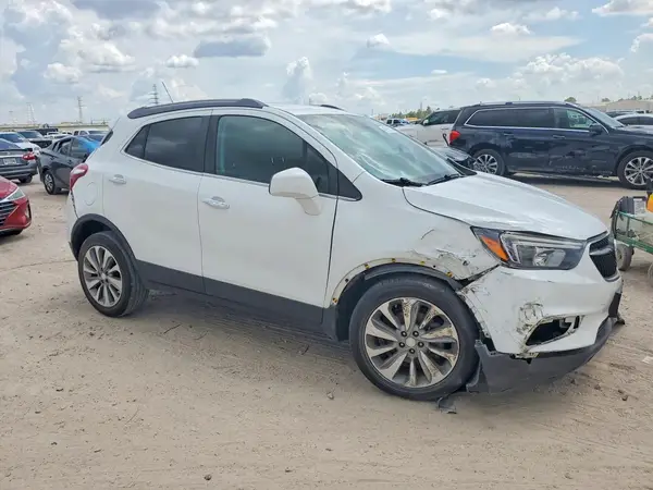 KL4CJASB0LB042685 — 2020 Buick Encore, фото 4 с аукциона Copart, Передняя часть