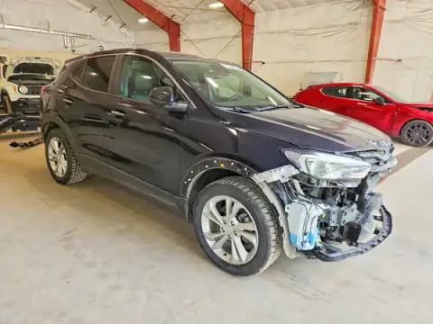 KL4MMCSL7MB102589 — 2021 Buick Encore, foto 4 de Copart, Parte delantera