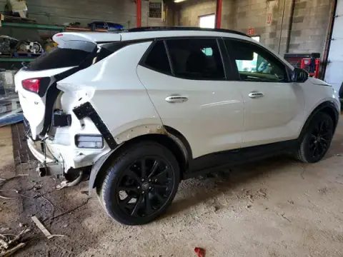 KL4AMESL7RB050922 — 2024 Buick Encore, zdjęcie 3 z Copart 22.09.2026, Tył