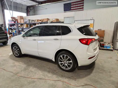 LRBFX2SA4LD226576 — 2020 Buick Envision, zdjęcie 2 z Copart, Zalanie