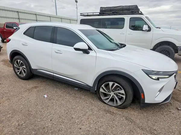 LRBFZNR41MD149002 — 2021 Buick Envision, фото 4 с аукциона Copart, Передняя часть