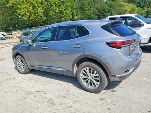 LRBAZLR42ND123721 — 2022 Buick Envision, zdjęcie 2 z Copart 06.10.2026, Zagrożenie biologiczne / chemiczne
